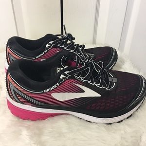 Brooks Running Sneakers